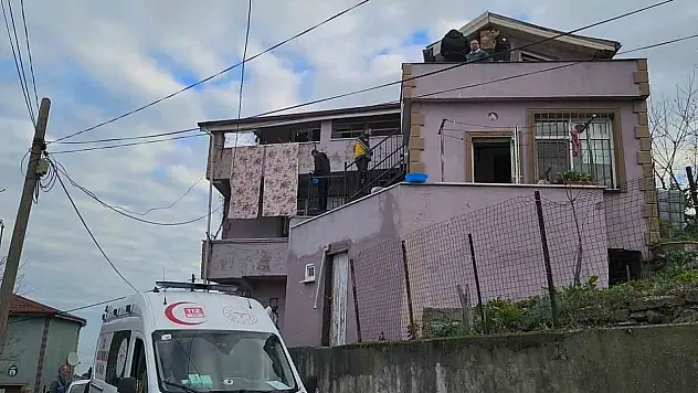 Evinde Ölü Bulundu