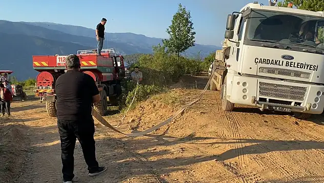 Yangına Ekiplerin Müdahalesi Sürüyor