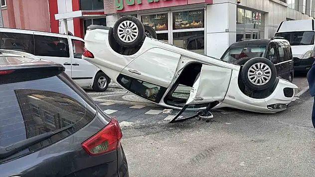 İki Otomobil Çarpıştı: 1 Yaralı