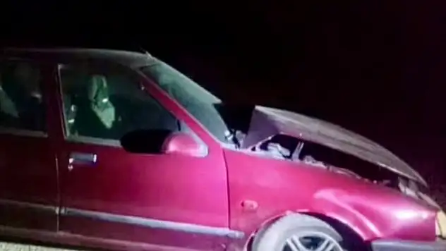 İki otomobil çarpıştı: Sürücüler burnu bile kanamadan kurtuldu