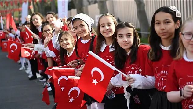 İkinci dönem Bayrak Sevgisi İle Başlayacak