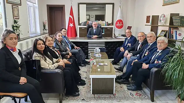 İl Müftüsü Bekir Derin'e Taziye Ziyareti
