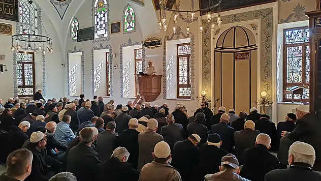 İl Müftüsü Bekir Derin, Nasrullah Kadı Camii'nde Vaaz Verdi