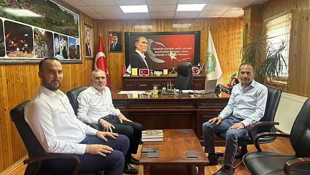 İl Müftüsü Derin'den Başkan Arı'ya Ziyaret