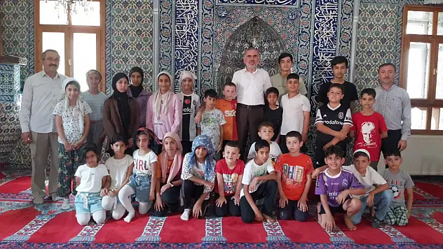 İl Müftüsü Derin'den Cebrail Camii Yaz Kur'an Kursuna Ziyaret
