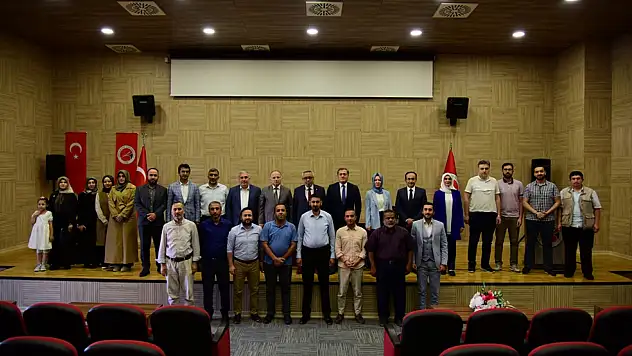 İlahiyat Fakültesi'nden 15 Temmuz Paneli