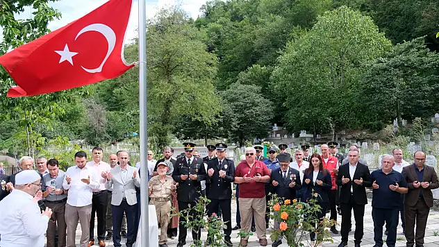 İlçelerdeki Anma Programı