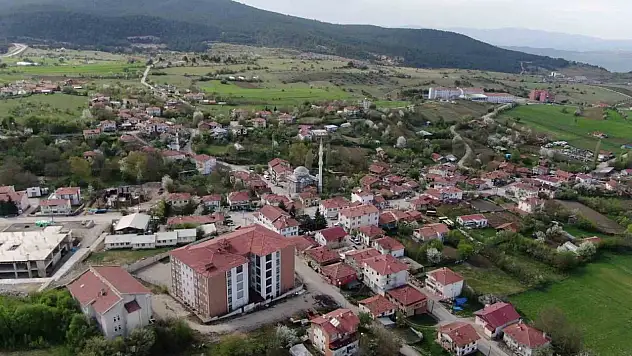 O İlçenin Eczane ve Akaryakıt İstasyonu Eksikliği Giderilecek