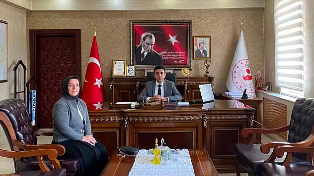 İlçenin İlk Kadın Muhtarından Kaymakam Karaselvi'ye Ziyaret