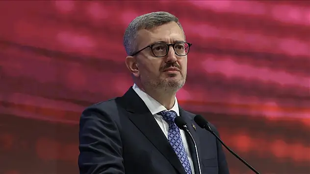 İletişim Başkanı Duran'dan Marmara Depremi'nin 26'ncı Yılına İlişkin Paylaşım