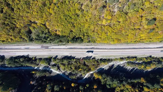 Ilgaz'da Kış Ve Sonbahar Aynı Anda Yaşanıyor