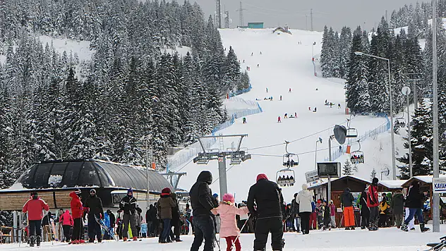 Ilgaz'da kayak keyfi bir başka