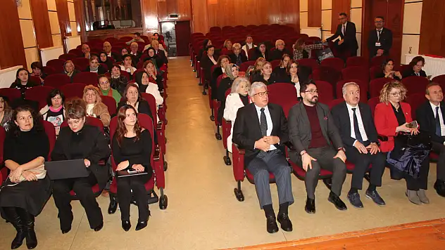 İlk Türk Kadın Mitingi Anlatıldı