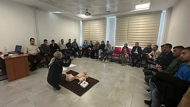 İlk Yardım Eğitimleri Devam Ediyor