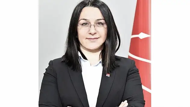 İlke Karabacak: 'Bu destanın onurunu yüreğimizde hissediyoruz'