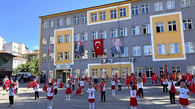 İlköğretim Haftası Törenle Kutlandı
