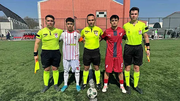 İnançları İmkanlarını Aştı, Çaycuma'nın Gençleri Profesyonel Takımı Yendi