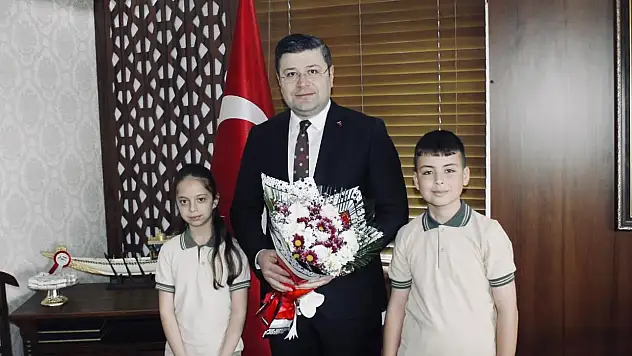 İnebolu'da 23 Nisan'da Koltuklar Çocukların