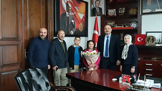 İnebolu'da Başkanlık Koltuğu Çocuklara Emanet Edildi