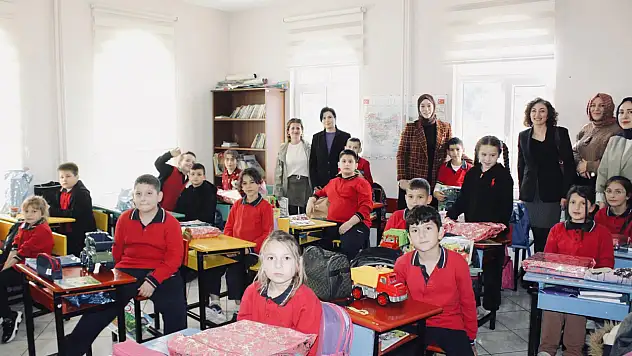 İnebolu'da Kitap Sevgisi Ailelerle Buluşuyor