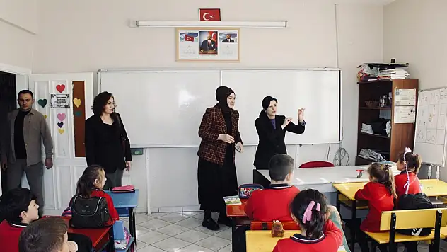 İnebolu'da Kitap Sevgisi Ailelerle Buluşuyor