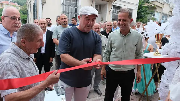 İnebolu'da Naz Beauty Salon Hizmete Açıldı