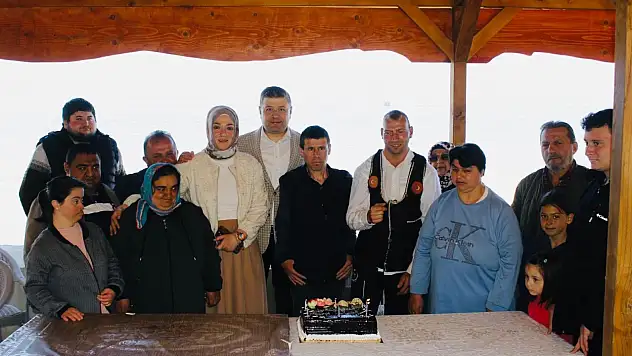 İnebolu'da Özel Bireylere Doğum Günü Kutlaması