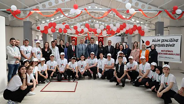 İnebolu'da TÜBİTAK 4006 Bilim Fuarı düzenlendi