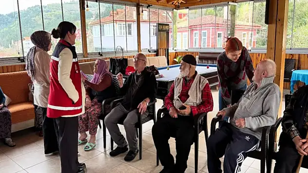 İnebolu'da Yaşlılar Unutulmadı