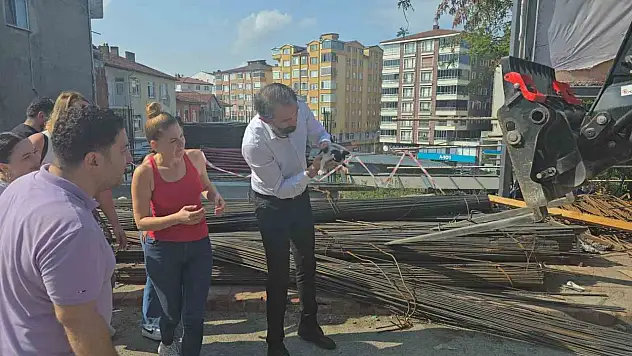 Kediyi Kurtarmak İçin Zamanla Yarıştılar