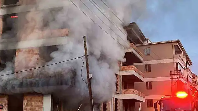 İnşaat Halindeki Binada Korkutan Yangın