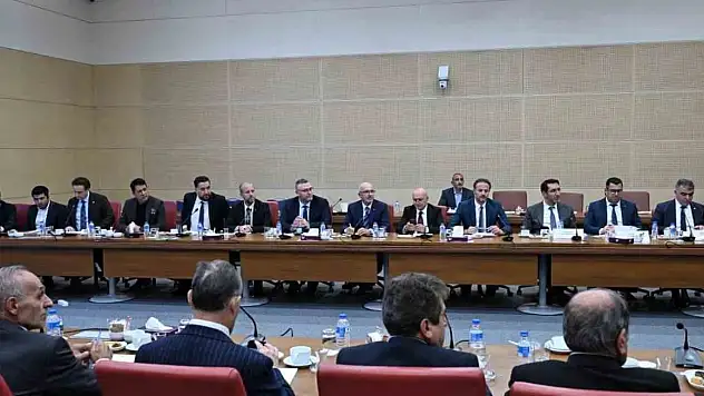 İnşaat Sektörünün Geleceği Ankara'da Masaya Yatırıldı