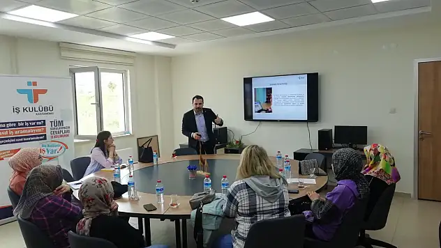 İş Kulübü faaliyetlerini sürdürüyor