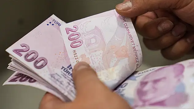 İşçi, İşveren Ve Hükümet 'Asgari Ücret' Gündemiyle Toplanacak