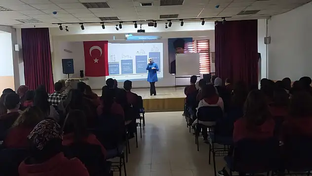 İŞKUR öğrencileri bilgilendiriyor