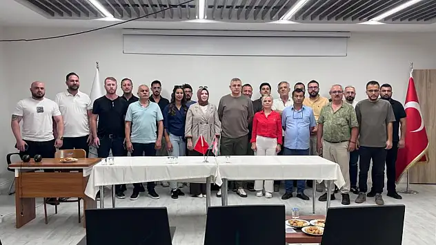 Isparta 32 Spor'da Gültekin Özdemir Güven Tazeledi