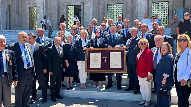 İstiklal Madalyasıyla Hatıra
