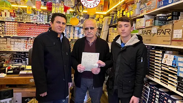 İstiklal Marşı'nın İlk Yayımlandığı Gazete Esnafa Dağıtıldı