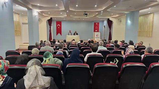 İYC'de Vefa Ve Söyleşi Bir Aradaydı