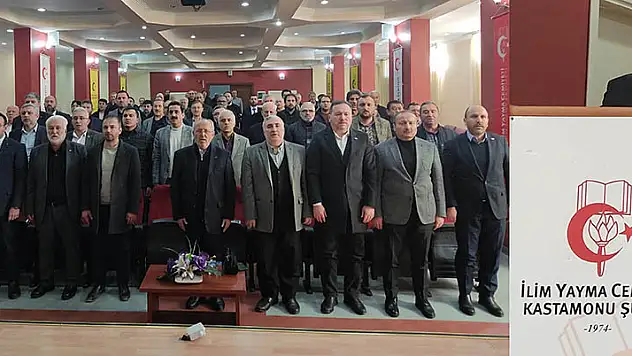 İYC'de Mehmet Uyanık güven tazeledi