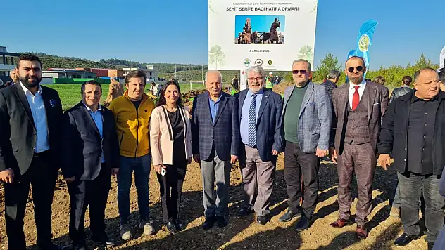İzmir'de 'Şehit Şerife Bacı Hatıra Ormanı' İçin Fidanlar Toprakla Buluştu