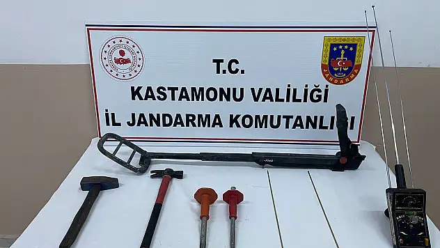 Jandarma 8 define avcısını yakaladı