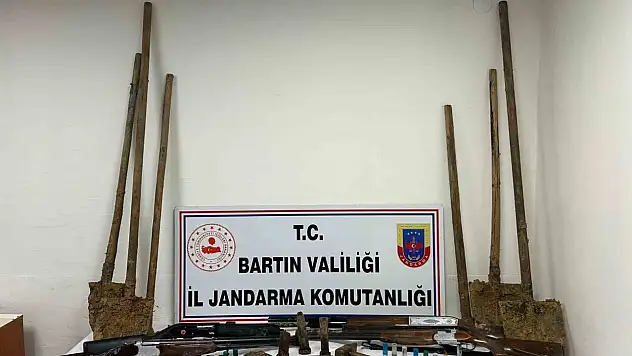 Jandarmadan Define Avcılarına Suçüstü: 5 Gözaltı