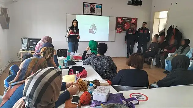 Jandarmadan Kadınlara KADES Eğitimi