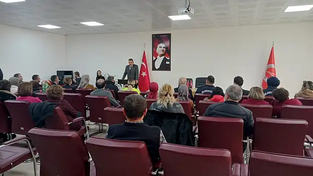 Kadına Yönelik Şiddetle Hukuksal Mücadele Anlatıldı