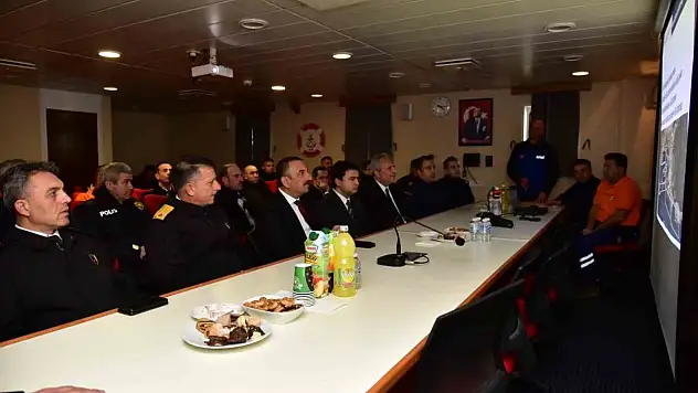 Kayıp 7 Mürettebatın Arama Çalışmaları Sürüyor