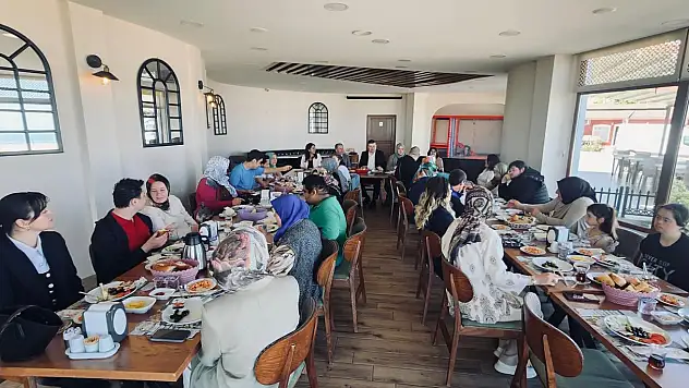 Kahvaltı Programı Gönüllere Dokundu