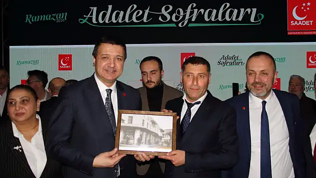 KAL-DER'den Saadet Partisi Genel Başkanı Arıkan'a Anlamlı Hediye