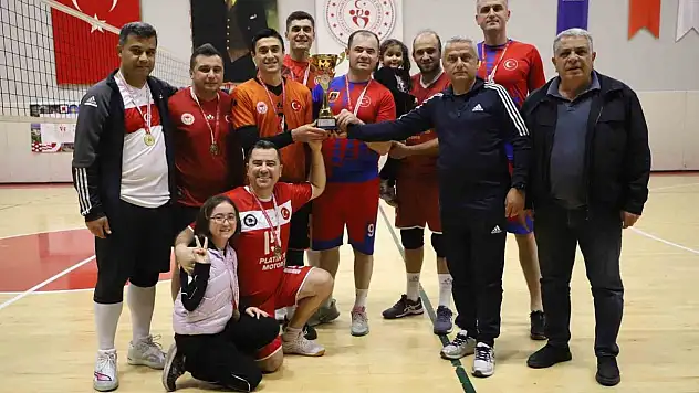Kamu Spor Oyunları'nda voleybol şampiyonu belli oldu