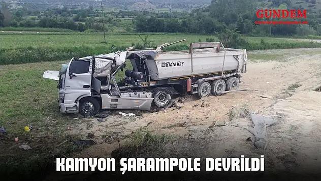 Kamyon Şarampole Devrildi